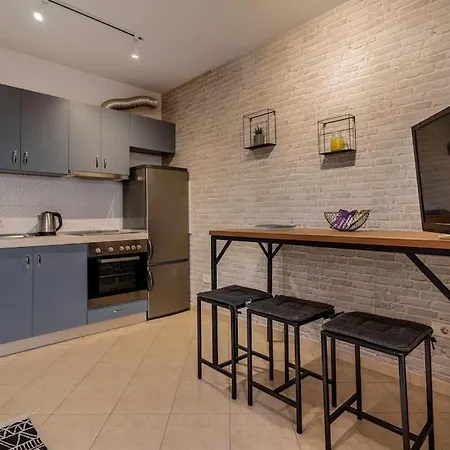 New Bazaar Apartment Tirana Exterior photo